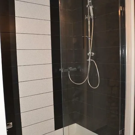 Paulay 14 Apartmens